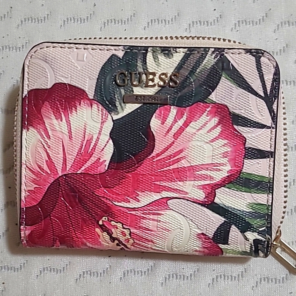 Guess Wallet